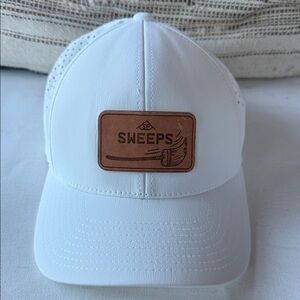 SP Spanish Peaks Mountain Club Golf Sweeps White Leather Patch Cap
